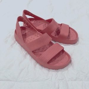 Oiselle sport sandals